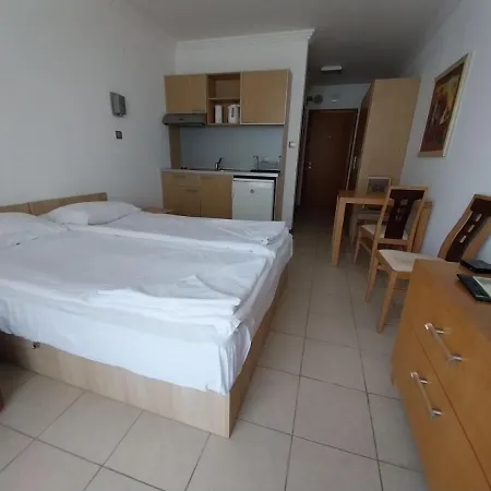 Private Studio In Emerald Beach Appart hôtel