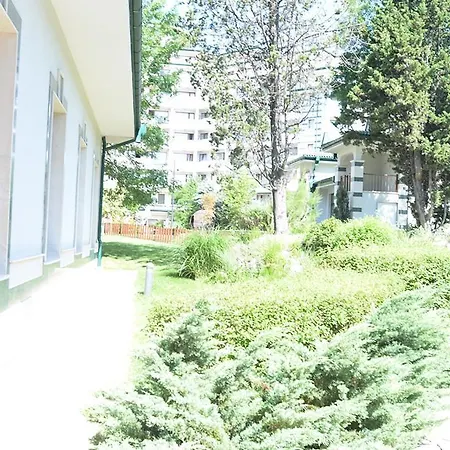 Апарт-отель Private Studio In Emerald Beach