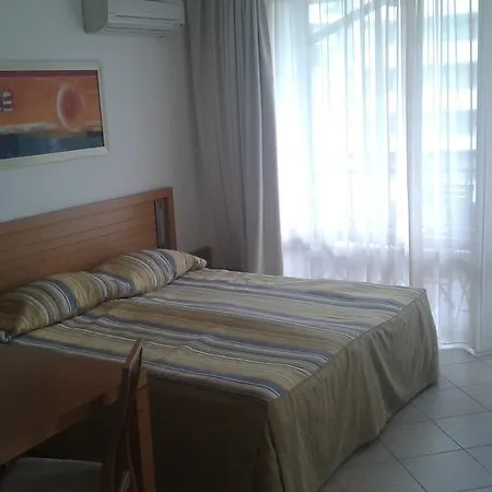 Private Studio In Emerald Beach Appart hôtel