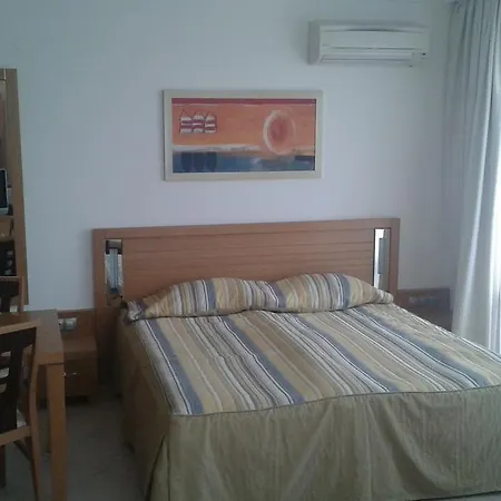 Private Studio In Emerald Beach Апарт-отель 5*