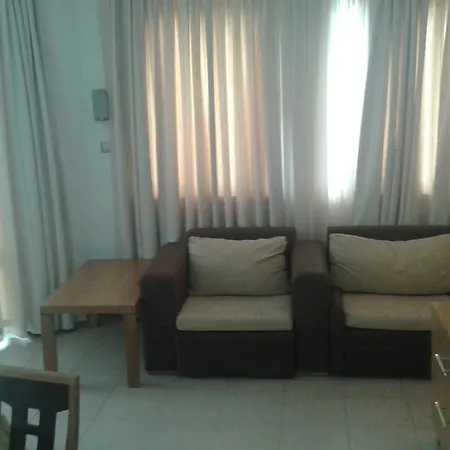 Private Studio In Emerald Beach Равда