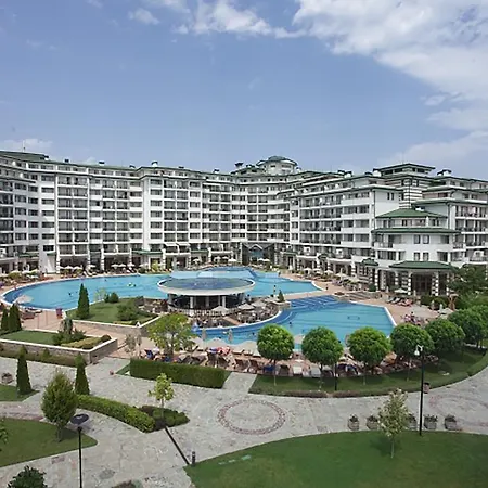 Private Studio In Emerald Beach Апарт-отель 5*