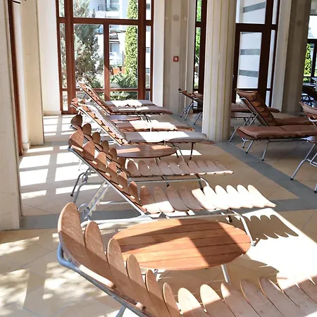 Private Studio In Emerald Beach 5* Равда